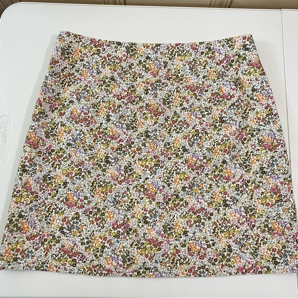 Loft Womens Floral skirt size 12 - Picture 8 of 9